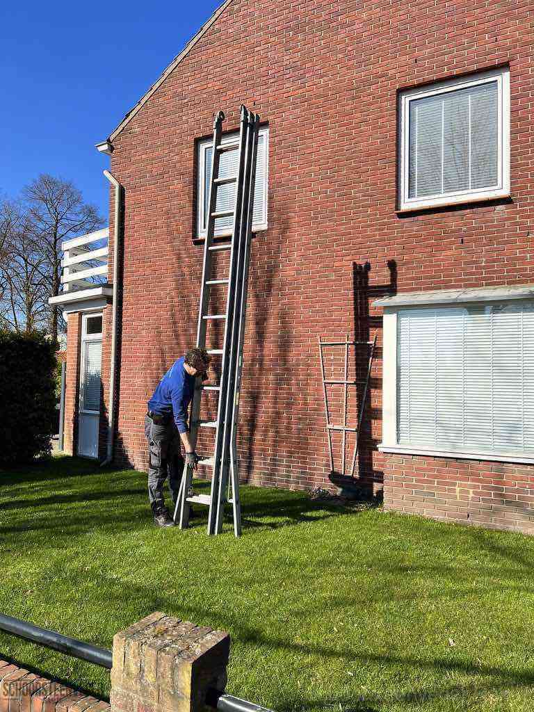Raalte schoorsteenveger huis ladder